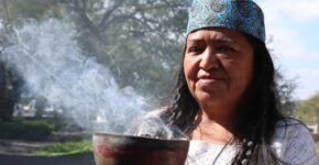 México reconoce y celebra la medicina y partería tradicional